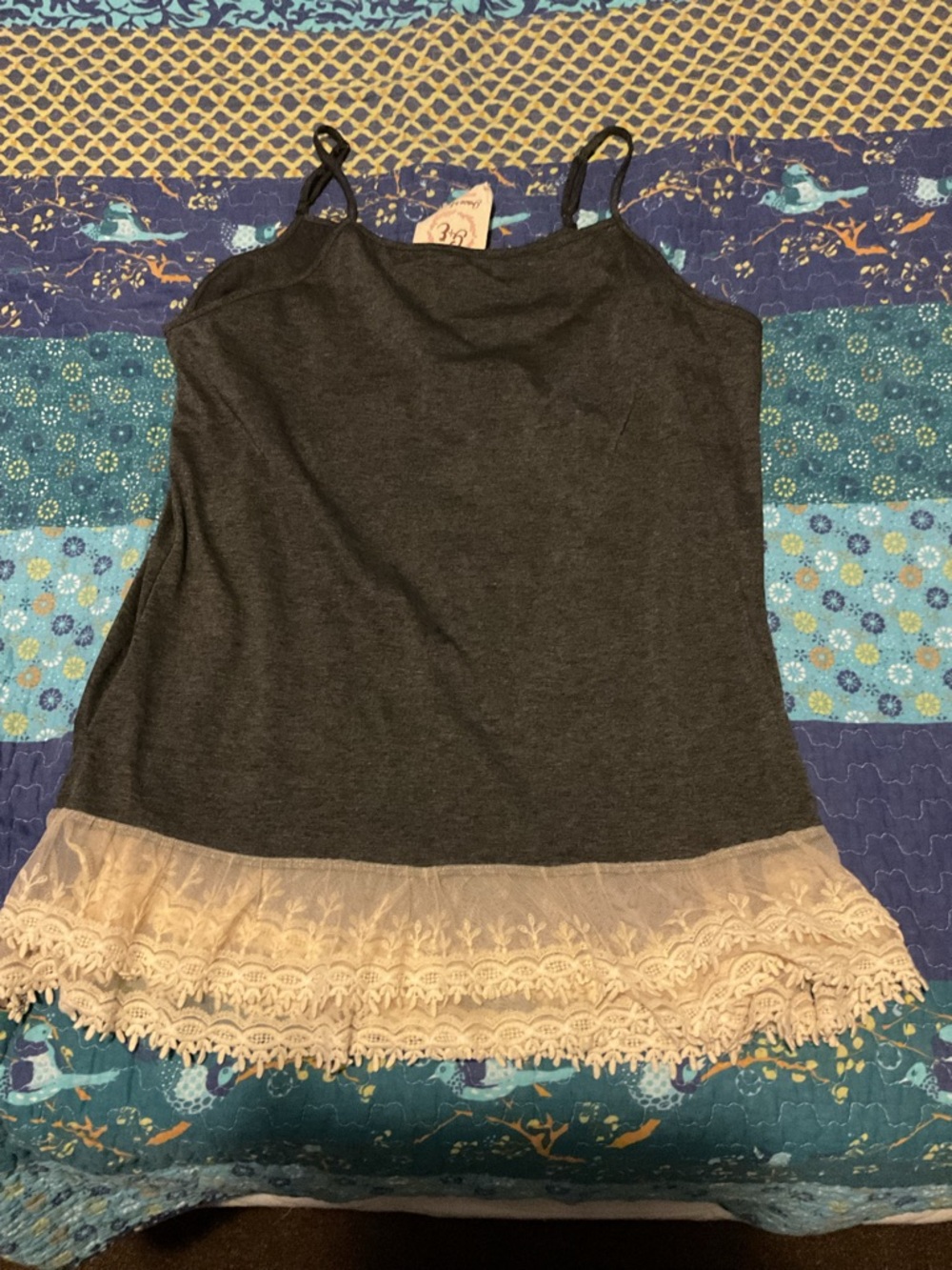 NWT Grace & Emma cami tank top with ruffled hem Large
